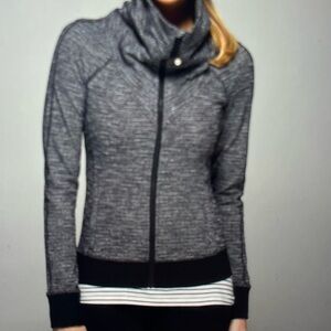 Lululemon Be Present Jacket Coco Pique Black Size 4